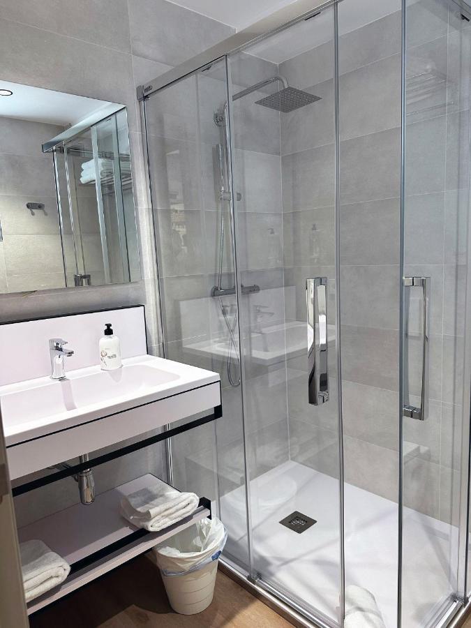 Hotel Bestprice Valencia Bagian luar foto