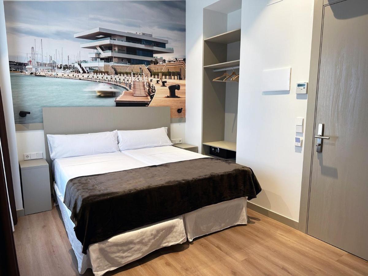 Hotel Bestprice Valencia Bagian luar foto