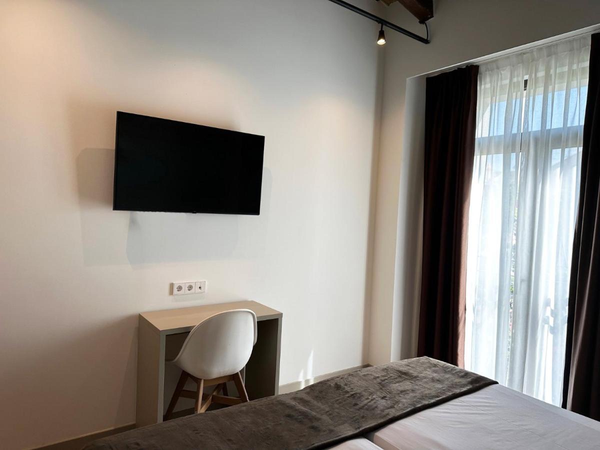 Hotel Bestprice Valencia Bagian luar foto