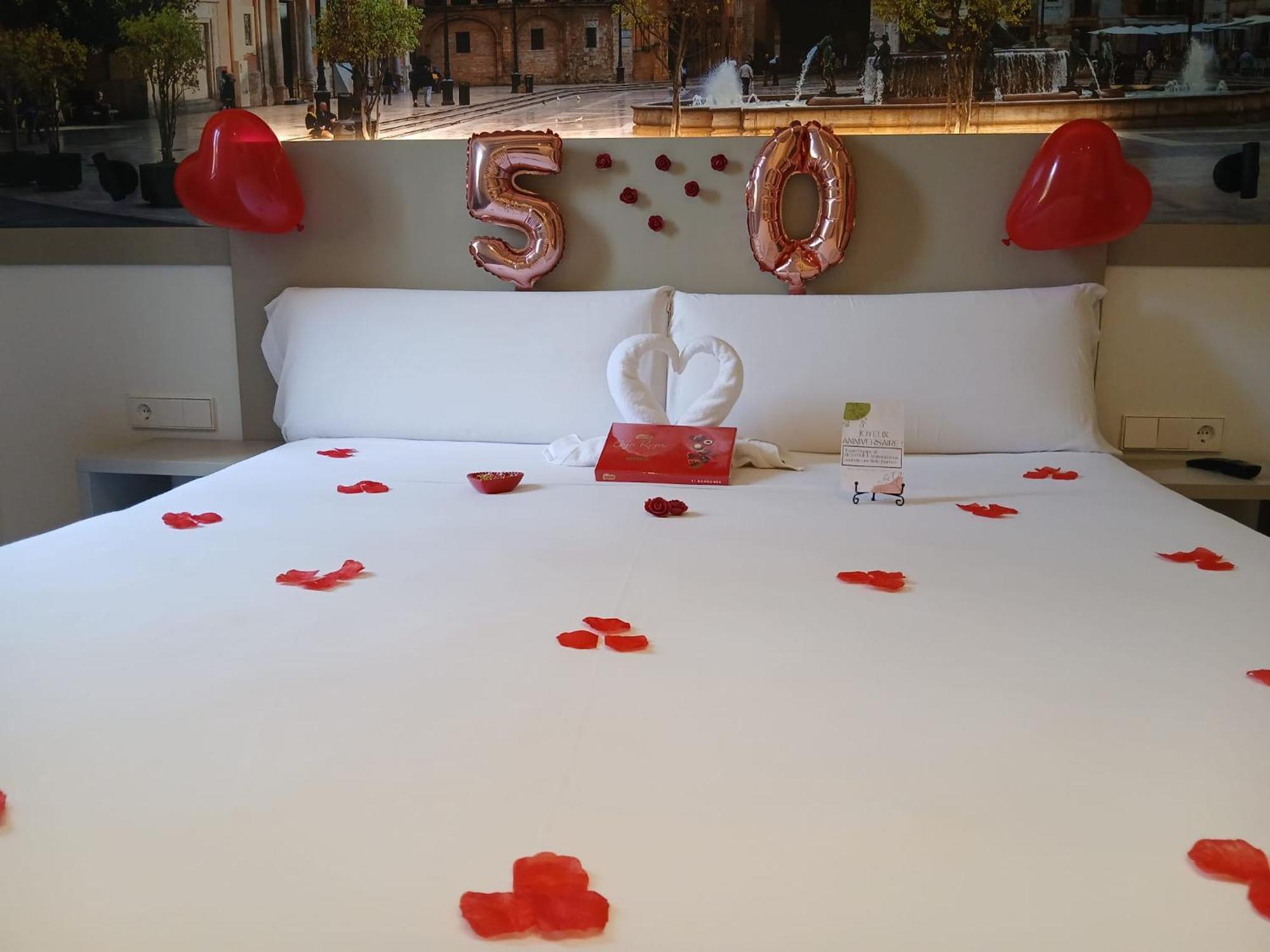 Hotel Bestprice Valencia Bagian luar foto
